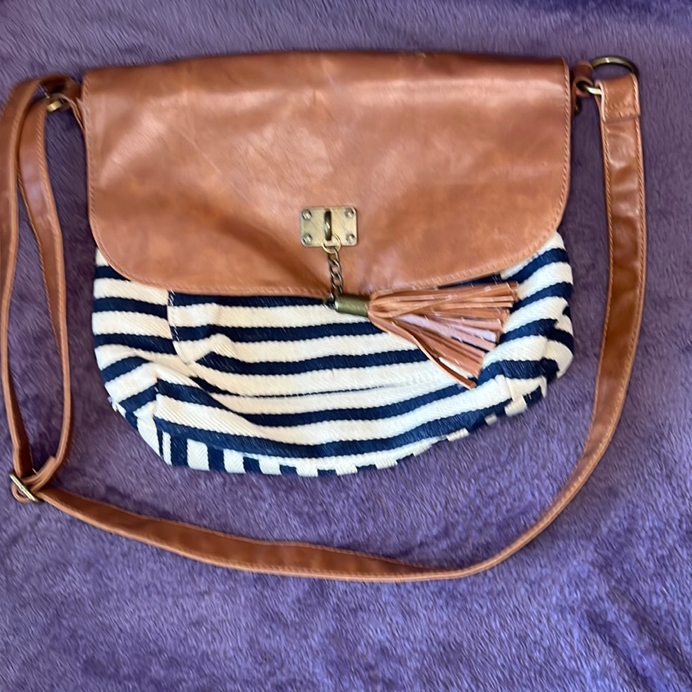 White/blue/tan over the shoulder bag